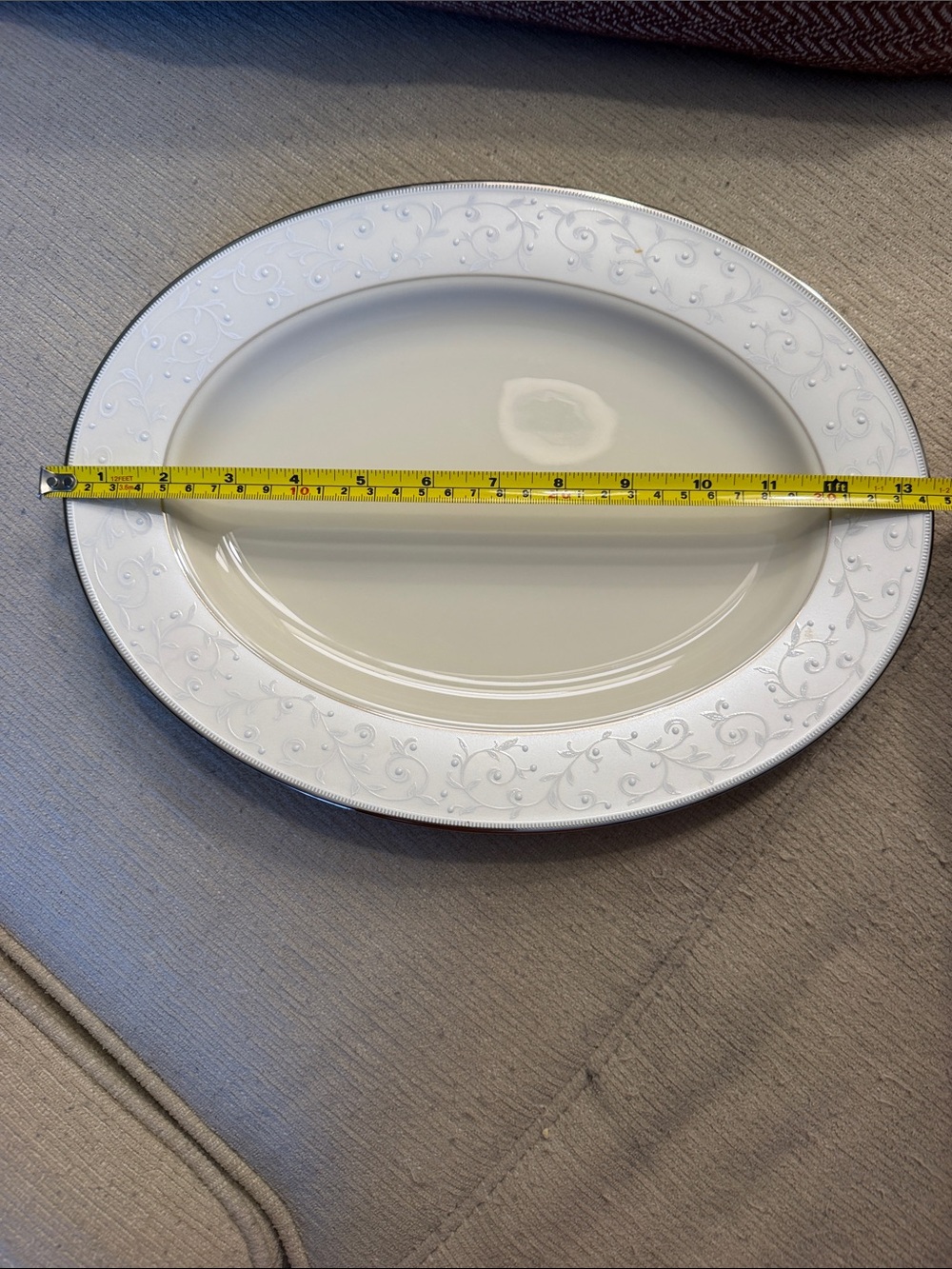 Lenox Pearl Innocence with Platinum Rim 13” Oval Platter - Picture 2 of 5